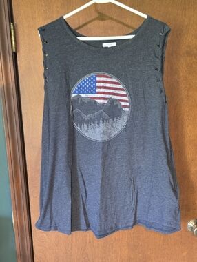 Sleeveless Dark Gray Graphic Flag Mountain Tank Top